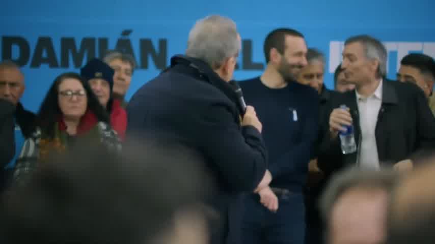 Volquetere's tweet image. Tres jinetes de la desgracia del peronismo sueltos en Hurlingham: el viejo que no entiende la economía digital, el nepobaby que no laburó en su vida, el puanner estalinista que desprecia a la gente.
