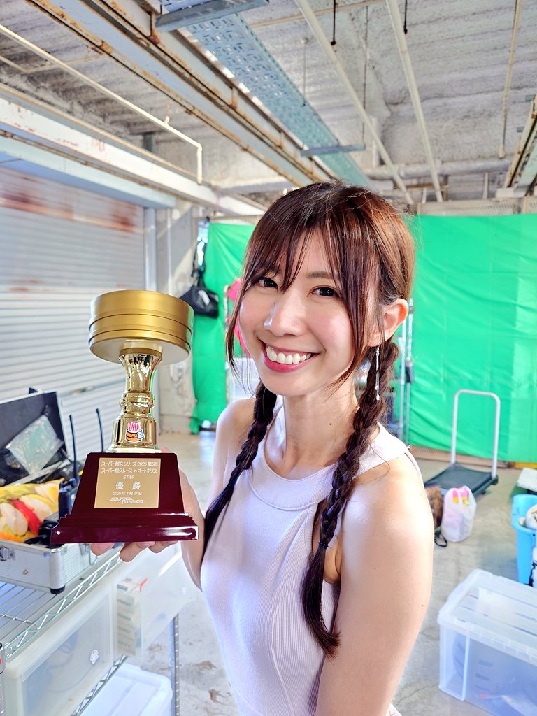 zurayan's tweet image. あーーー!!
やっと、オートポリスの金の桶を手に入れる事が出来ました!
あーすげーな、勝てたわーとか思ってたんですが
金の桶の事を思い出してやっと、ずっと欲しかった桶涙が出てきたのでした。
明日は頑張って1000km走りって帰ります!