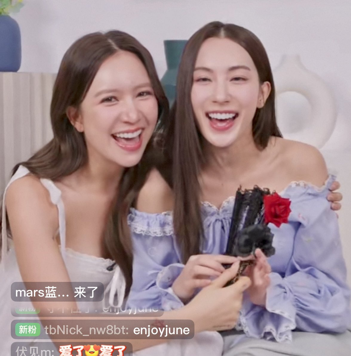 enjoyjuner_'s tweet image. Their happy faces are my favorite view 🥹🫶
#EnjoyJune #enjoyyotdr #Junenannirin