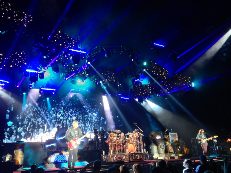rushisaband's tweet image. July 28, 2013 - #Rush plays the Sleep Country Amphitheater in Ridgefield, WA on the &quot;Clockwork Angels&quot; tour.  Ged&apos;s b-day was the following day, so there were several &quot;Happy Birthday Geddy&quot; signs, and during YYZ some crew came out in funny clown outfits and hats holding a happy…