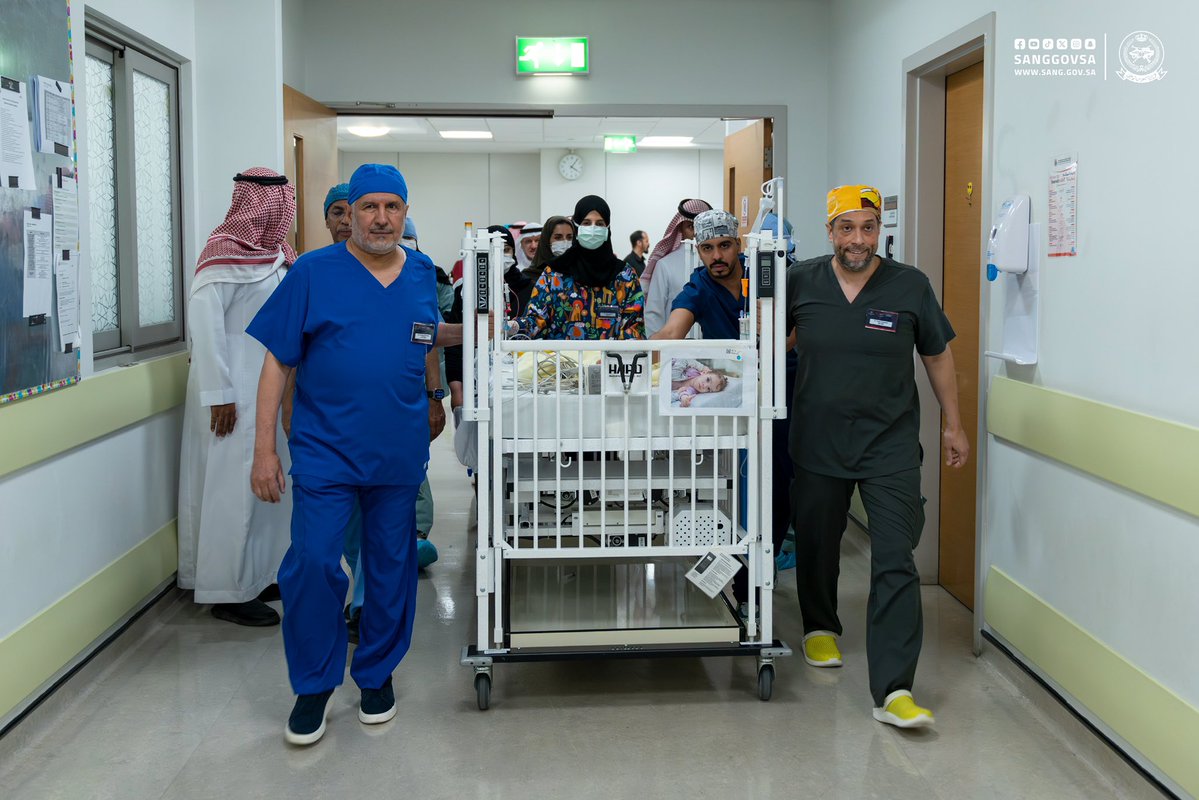 sanggovsa's tweet image. &quot;سيلين وإلين&quot;
اتصالٌ بالروح، وانفصالٌ بالجسد لحياة قادمة.

#التوأم_السيامي_السوري 
#وزارة_الحرس_الوطني