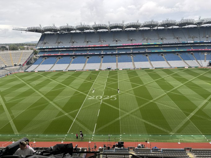 They told the Croke Park groundsman to have the pitch looking nice – nothing too fancy.

Him: "Say no more, I’ll just whip up the Sistine Chapel in grass form.”

#GAA #KerryGAA #DonegalGAA