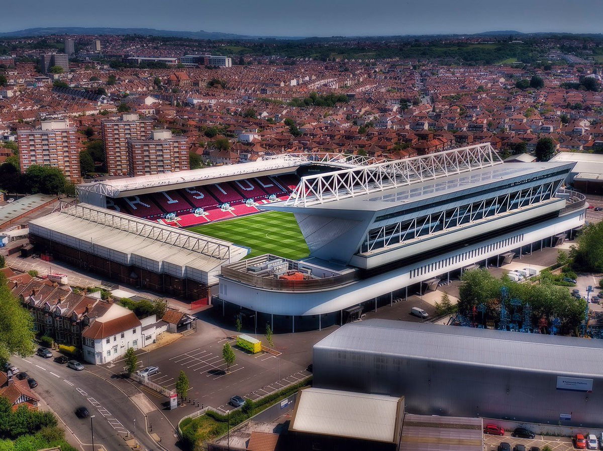 The 92 Stadiums

Bristol City - Ashton Gate

Who's been to Ashton Gate before, let's have your memories?

Who in the Championship is going this season?

#BristolCity