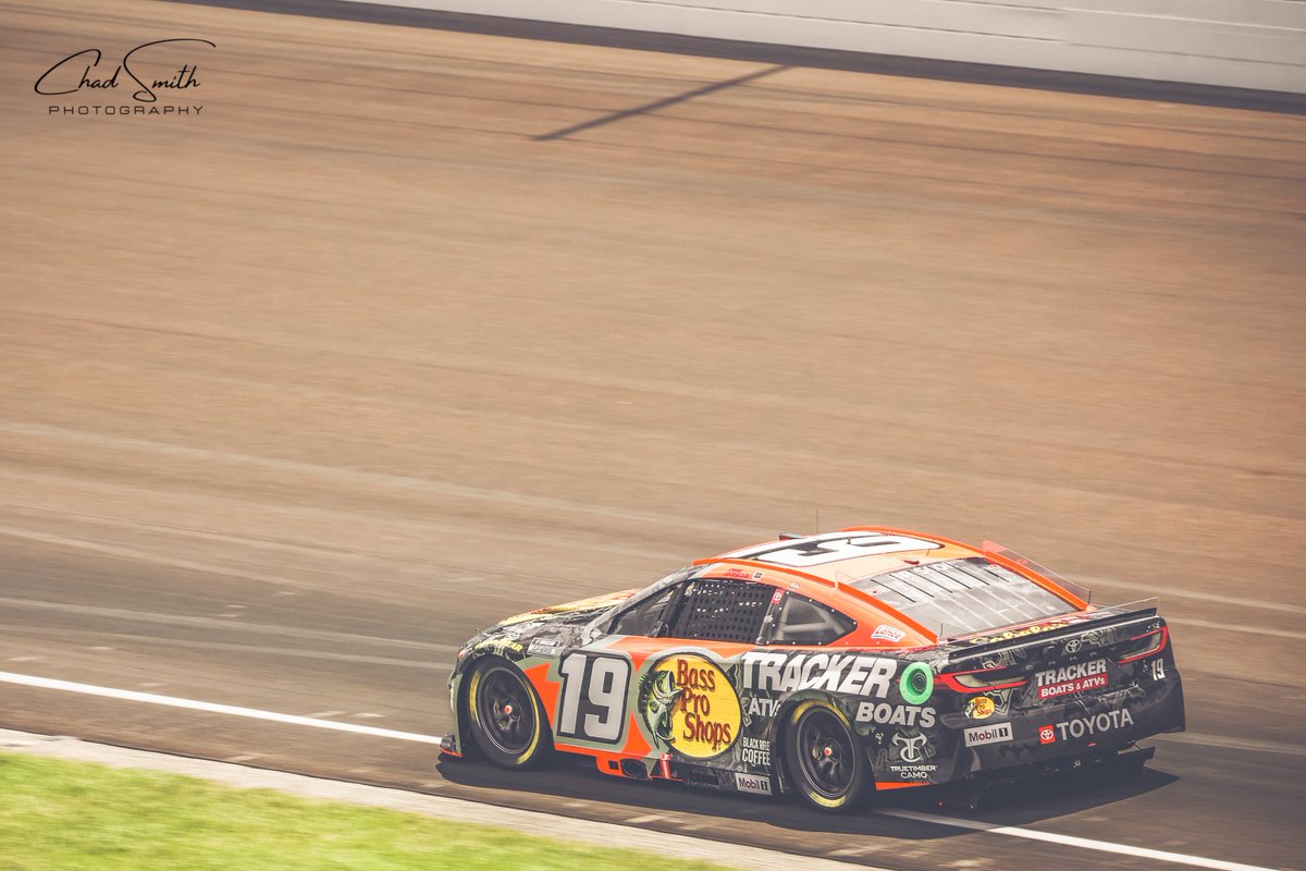 Chad200's tweet image. Who kisses the bricks @IMS later today?
🧱 Hoosier on Pole?
🧱 Betting favorite?
🧱 Dark Horse?
$1 million going to Ty Gibbs/Dillon as well.
#NASCAR #Brickyard400