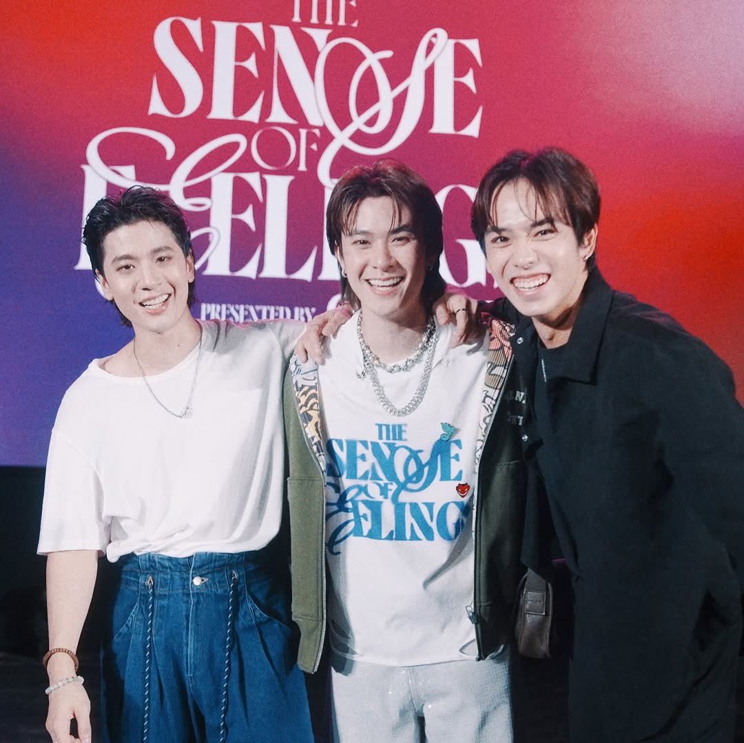 รอยยิ้ม 3 ก้อนสดใสมาก 🥺🫶🏻

#JACKIE_The1stFANCON_DDAY 
#JACKIE_The1stFANCON
#JackieJackrin #ThirdLapat 
#XXSIVK #PorscheSivakorn