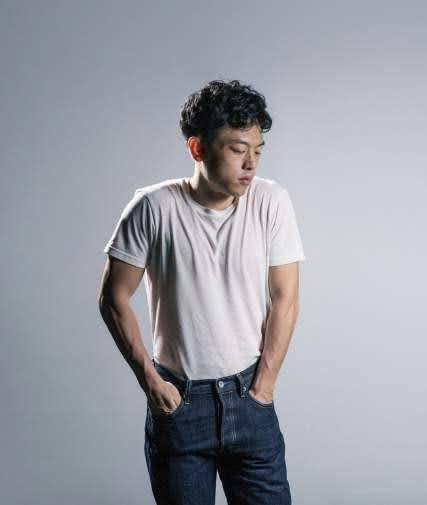 SoundCheckMNL's tweet image. Singapore’s own #DruChen returns with Mirror Work 2 — a soul-baring, genre-blending album on identity & healing. Lead single, “Not Bad Is Not Good Enough” dives into the pain of feeling unseen. Featuring collabs with Nathan Hartono, Gentle Bones, etc - soundcheckmanila.home.blog/2025/07/27/dru…