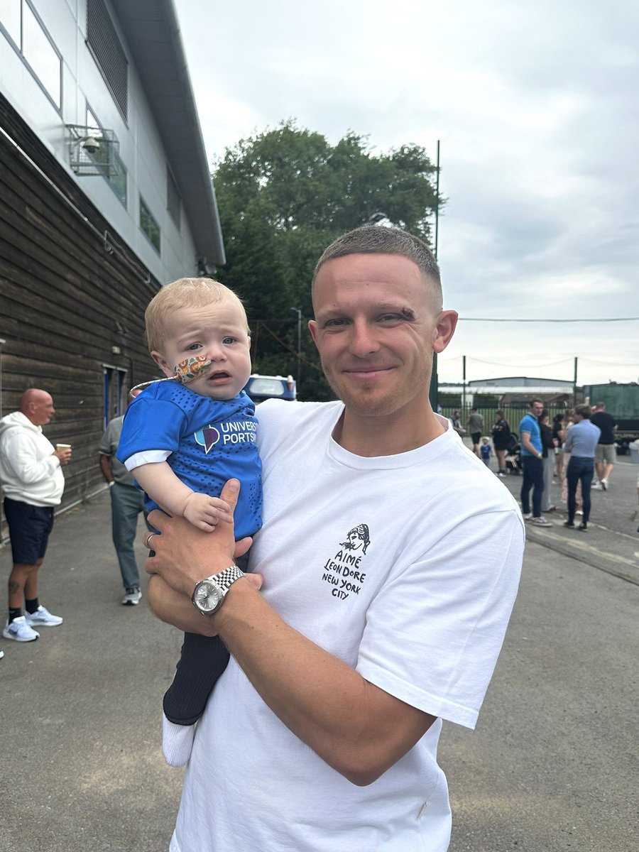 djliamh's tweet image. Finally got a photo of Leo &amp;amp; Colby together. 

Our Pompey heart warriors 🦁💙

#pompey