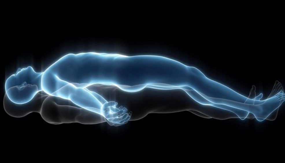 heshiebee's tweet image. the car enthusiast leaving my body after finding out Mercedes is adding Microsoft Teams to their new lineup