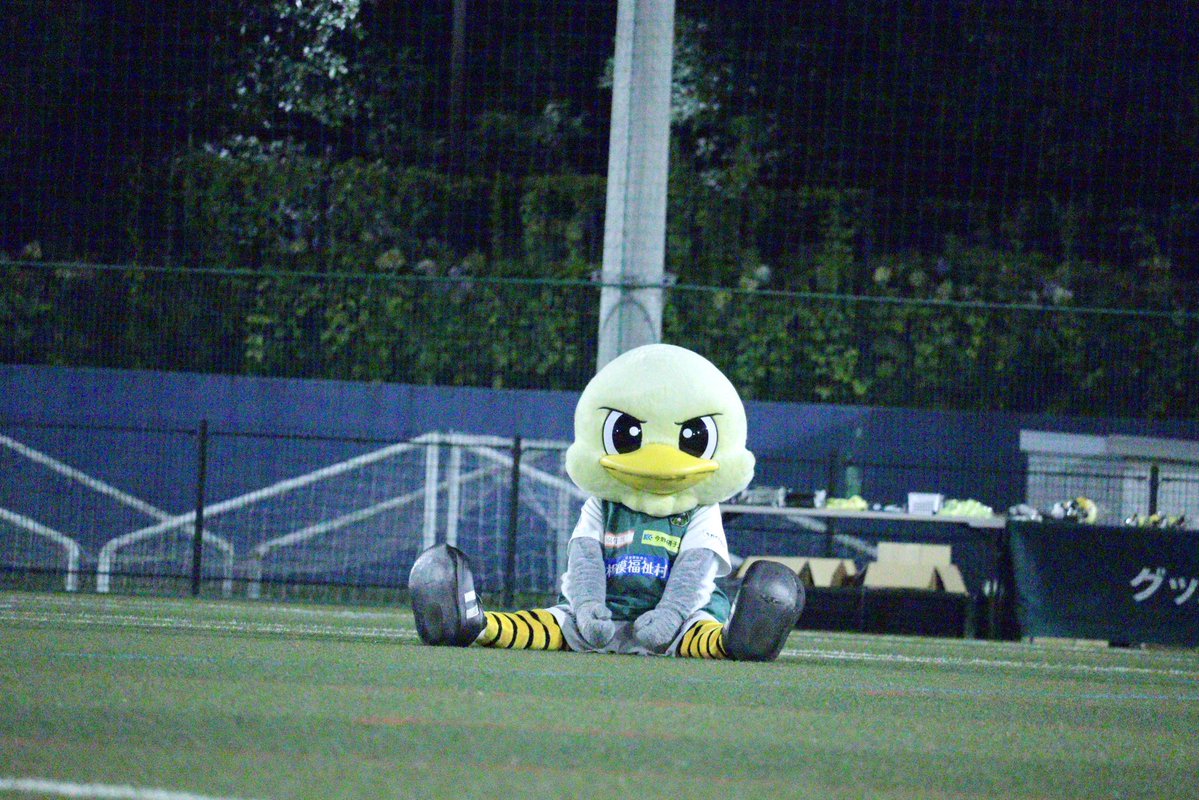 Reima_j's tweet image. 素敵な歌声を聴かせてくれたキャプテン島川選手
我らがシュタルフ監督
かわいいガミティ
で連投終了📸
お疲れさまでした!
#SC相模原のファン感2025