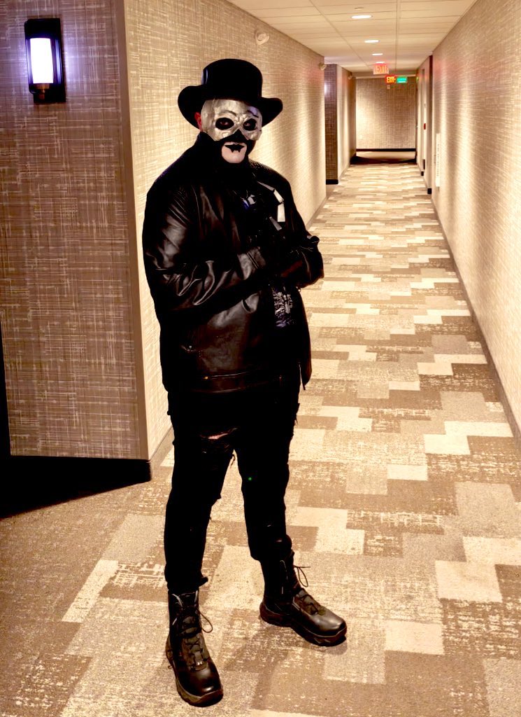 NOLANPRlCE's tweet image. MY FIRST GHOST RITUAL WAS MORE AMAZING THAN I WAS EXPECTING IM SO SAD ITS OVER BUT I HAVE MEMORIES TO LAST A LIFETIME NOW 😍🤍 @thebandGHOST #ghost @SKELETOUR2025 #skeletour2025
