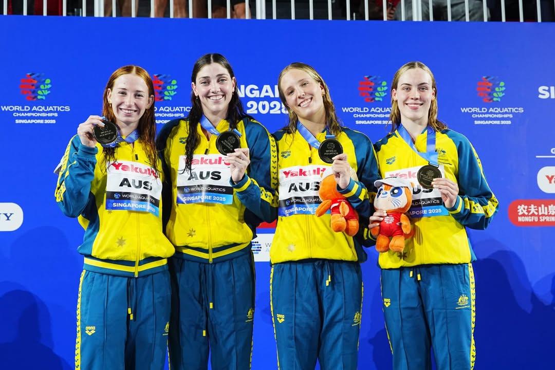 Esportes Infos on X: "Natação - Revezamento 4x100m Livre Feminino ? ??  Austrália Equipe campeã: Mollie O'Callaghan Meg Harris Milla Jansen Olivia  Wunsch https://t.co/SebpQZJb0c" / X