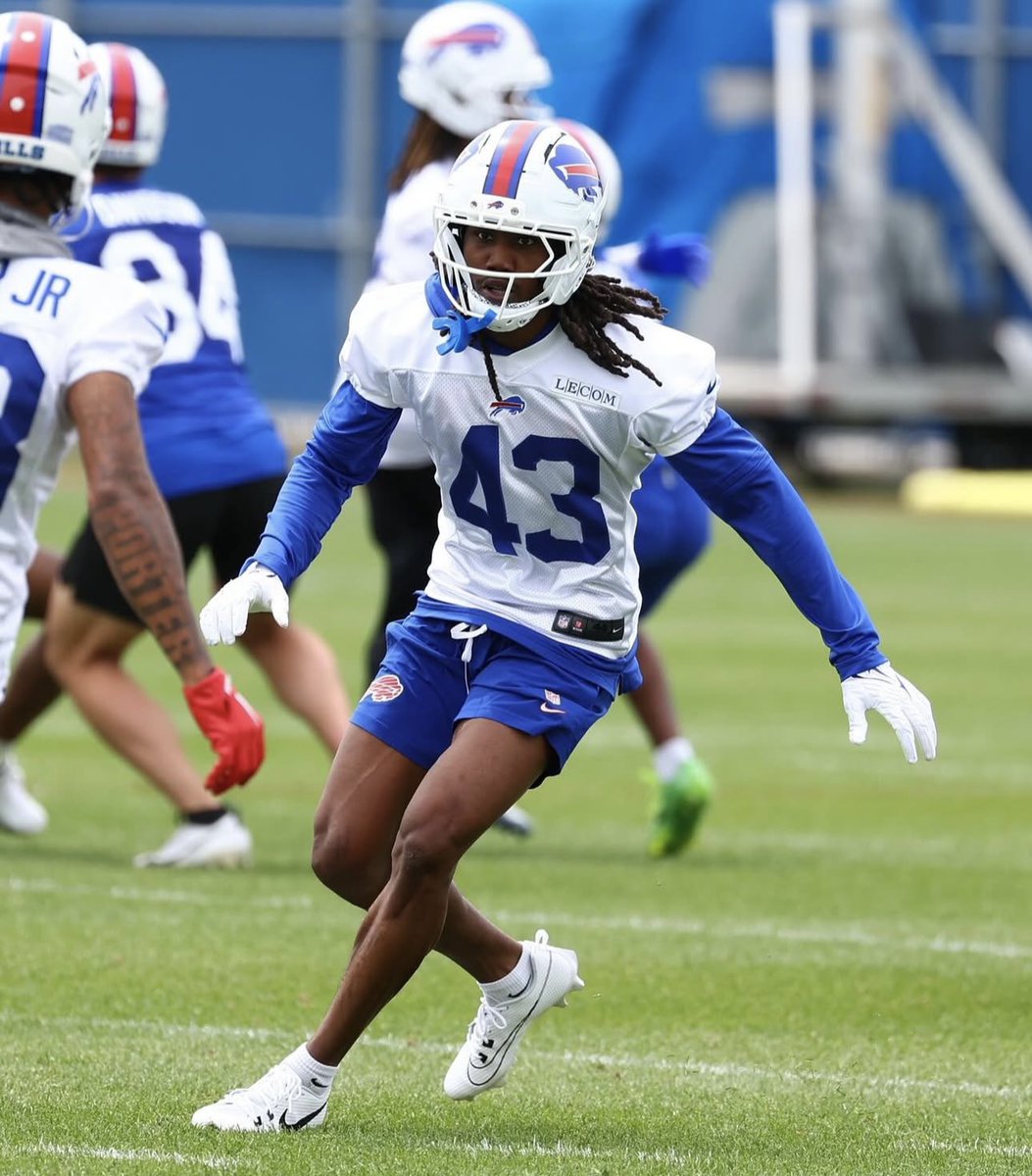 DibiasiPeter's tweet image. Dorian Strong has had a very strong first week of camp for the Bills!

Stock 📈

#BillsMafia | #VirginiaTech