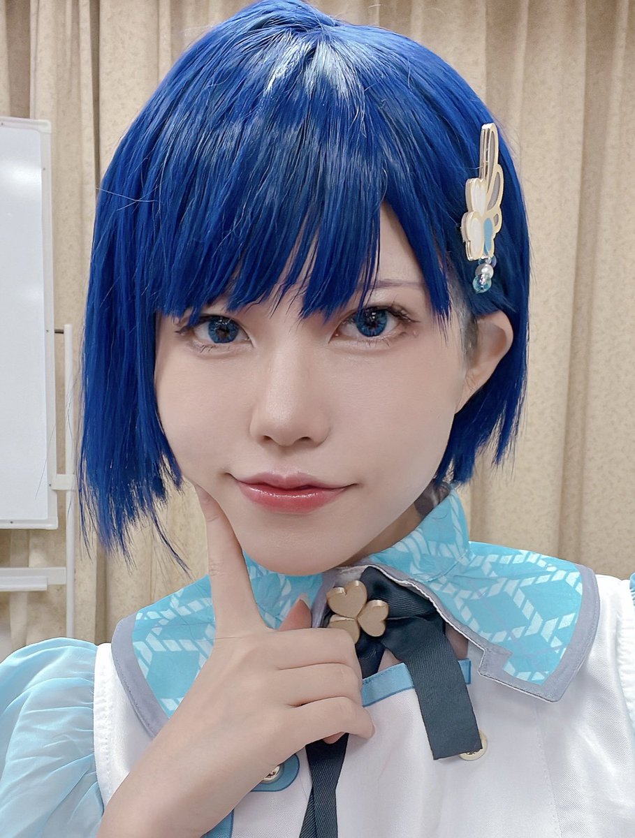 nayu_skyarrow's tweet image. ☘️💙✨

#prsk_cos