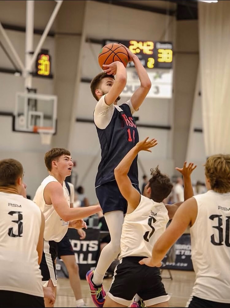 Had a good morning as we got the win in the opening round of the Gold Brackets at the 2025 GRBA Nat’l Championships:

29 pts, 6 rebounds, 3 ast, 4 stls, 1 blk

11/17 FG, 1/3 3pt, 6/6 FT

On to the semi’s!
