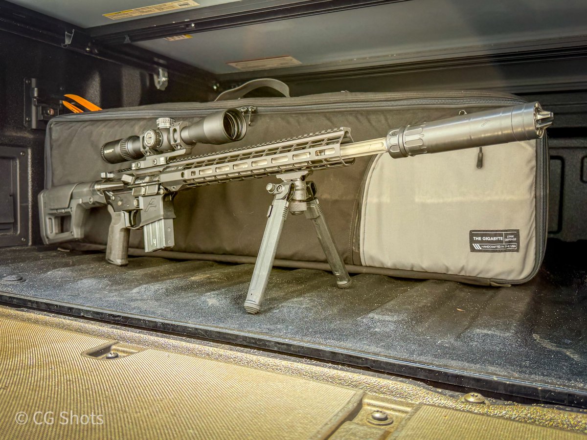 christian_grest's tweet image. Budget build or nah? One of my older precision AR builds. Aero M4E1 receiver set. LaRue MBT-2S. Vortex DB Tactical Optic. Magpul PRS Lite & Bipod. Rugged Razor 5.56. Riding in a Lynx Defense GIGABYTE. #budget #build #ar15 #aeroprecision #lynxdefense #ruggedsuppressors #brownells…