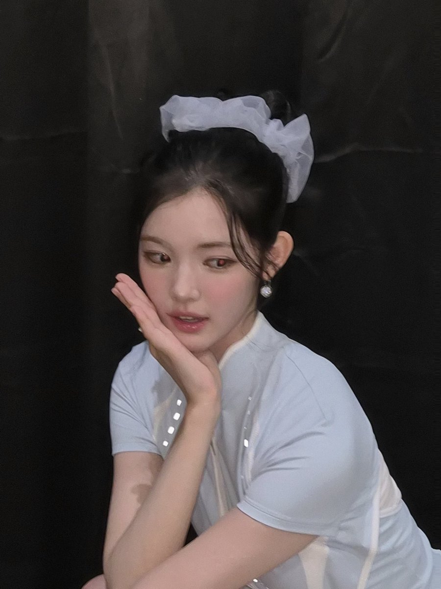 2heartsoffcl's tweet image. YUHA IS SO PRETTYYYY OMG