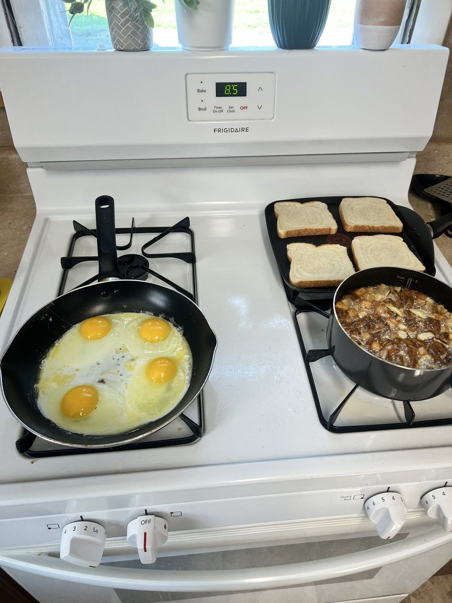 grinding out some hosidius kitchen this morning
