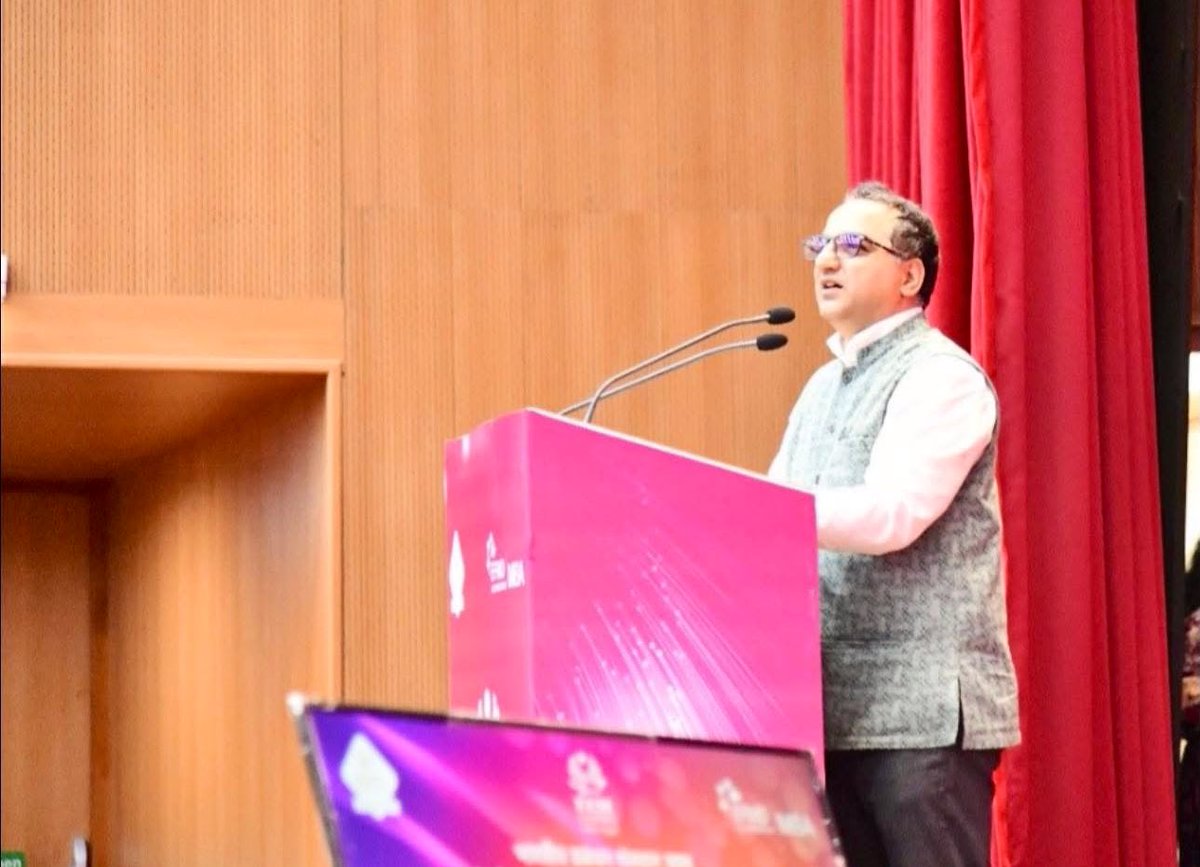 After a wonderful response from the community elites of Jammu during the Bandhan event at IIM Jammu, it was truly heartwarming to spend time with the student volunteers whose dedication made the event a great success.Congratulations to the leadership of IIM Jammu for their vision