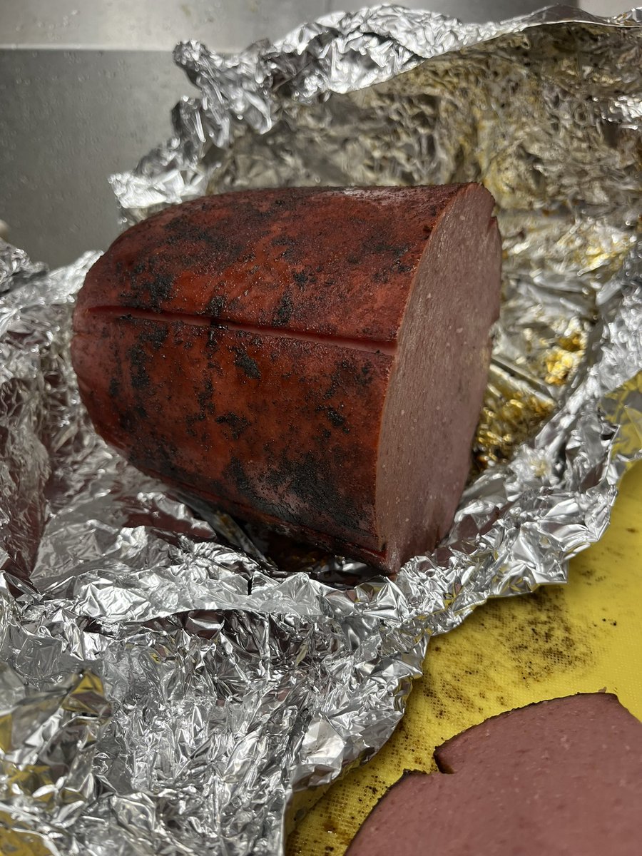 TheSCBBQCo's tweet image. Ever had smoked bologna before?
Highly recommended…especially when you hit it with our Swine Time Rub….🤯