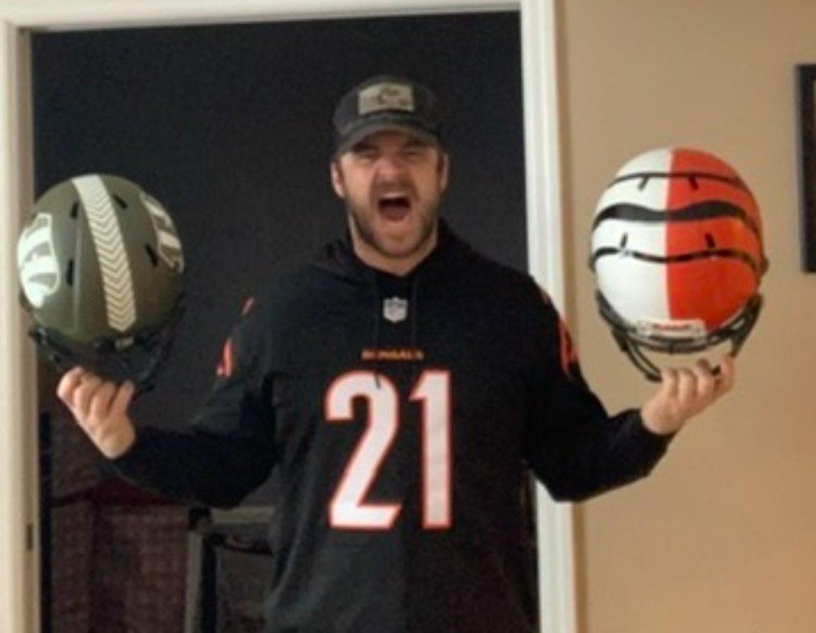 Bengalorian (@thebengalorian) on Twitter photo My guy… <a href="/MikeHilton_28/">Mike Hilton</a> I will still rock that 21 jersey..
One of my all time favorite Bengals. Thank you for being you 🫡 My guy… <a href="/MikeHilton_28/">Mike Hilton</a> I will still rock that 21 jersey..
One of my all time favorite Bengals. Thank you for being you 🫡
