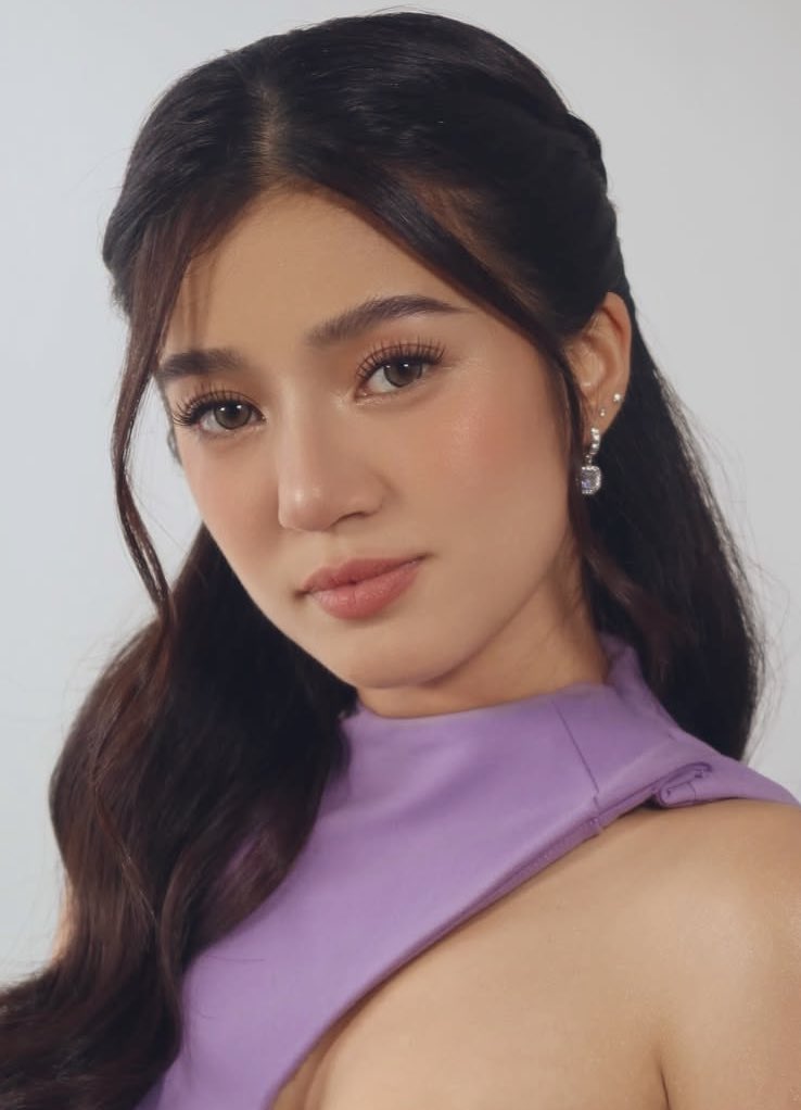 dingdunbil's tweet image. anak ng panty belindaaa, sige kabugin mo lahat!
BELLErightest SMILE
#CloseupxBelle #BelleMariano