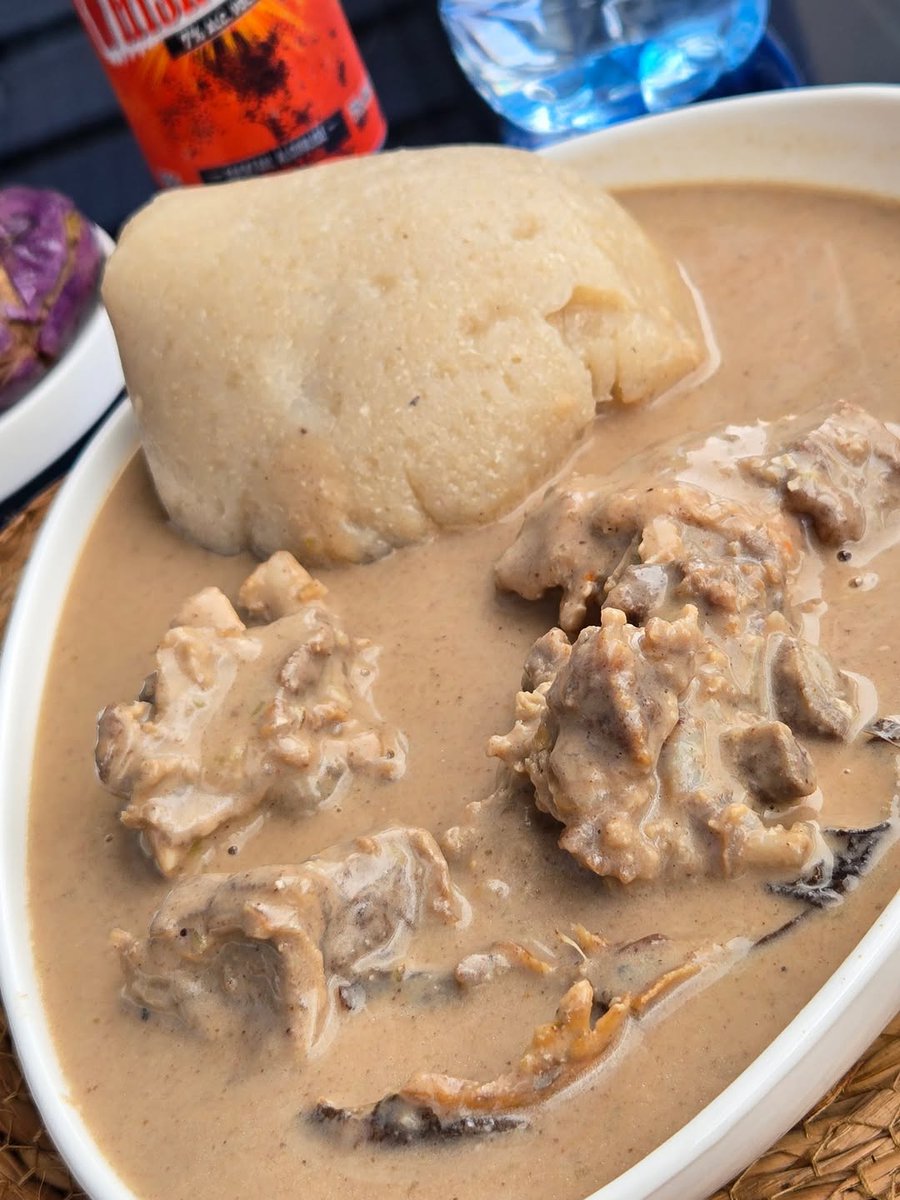 Koumkoum(Couscous de manioc) nâáh mbiang(Sauce arachide grillé) g 😋👌