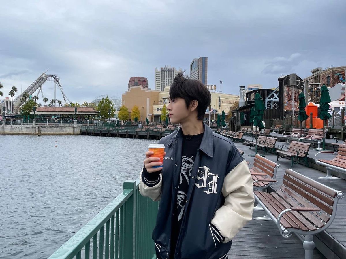 veryniceID_'s tweet image. 대영이형 진짜 감사해요 커피까지 사주시고

내가 아니라 재명이형이 사주는 커피야