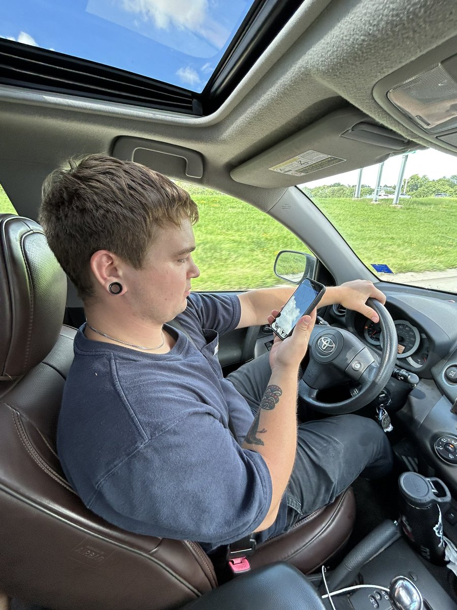 SeeNoEvilWI's tweet image. yo we missed the turn last night for the show cuz justin was posting on r/hardcore and we weren’t able to make it
maybe next time iowa