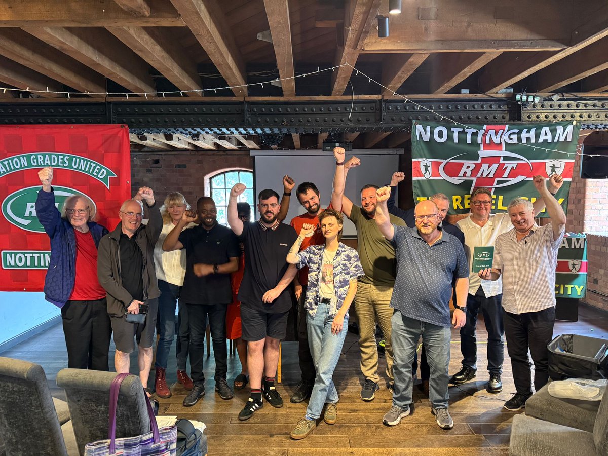 kchewings's tweet image. 👊 Great to chair today’s East Mids Central branch meeting this afternoon, welcoming AGS Daren Ireland, NEC Member Lee Williams & Lead Officer John Watson.
🔥 Lively debate, sharp discussion – the RMT’s strength comes from its members!
#RMT #Solidarity #EastMids @RMTunion