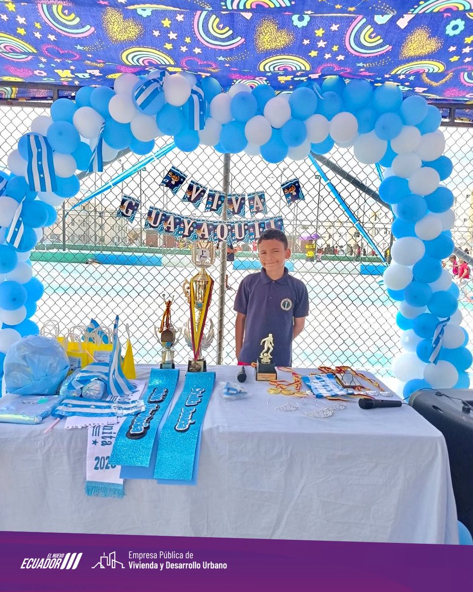 Los ensacados y el palo encebado fueron algunos de los juegos populares que recordaron los niños del proyecto “Sueño Guayaquileño” este fin de semana, por las fiestas julianas de Guayaquil.

#ElNuevoEcuador 🇪🇨
#EsTiempoDeGuayaquil 

🤍🩵