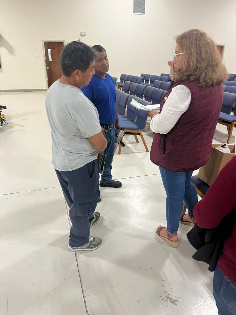 ConsulMexOrl's tweet image. ✨ Hoy se llevó a cabo sesión informativa en la Misión San Juan Diego en Dover, FL
Con la @VAIMORL y equipo del Consulado se brindó orientación y asistencia consular a connacionales para información de servicios consulares, plan familiar, programa #MéxicoTeAbraza asi como el…