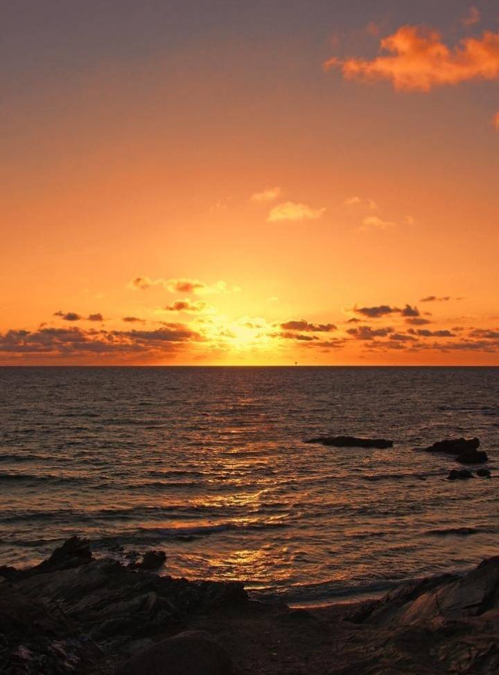 CornwallK8's tweet image. Sunday Sunset Vibes! 🌅〓〓
#Cornwall #StormHour #ThePhotoHour #sundayvibes #sunsetsunday