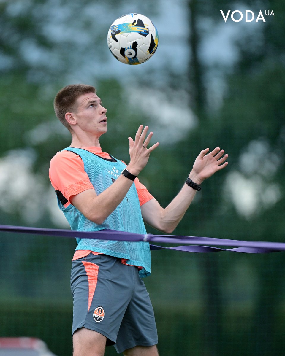 FCShakhtar's tweet image. 👊 Після дня відпочинку команда розпочала підготовку до другої гри з «Бешикташем» ⚔️
📸 Дивіться ще більше фото з вечірнього тренування «Шахтаря» в Словенії ⬇️
shakhtar.com/uk-ua/news/202…
#Shakhtar #ШахтарБешикташ #UEL #Türkiye