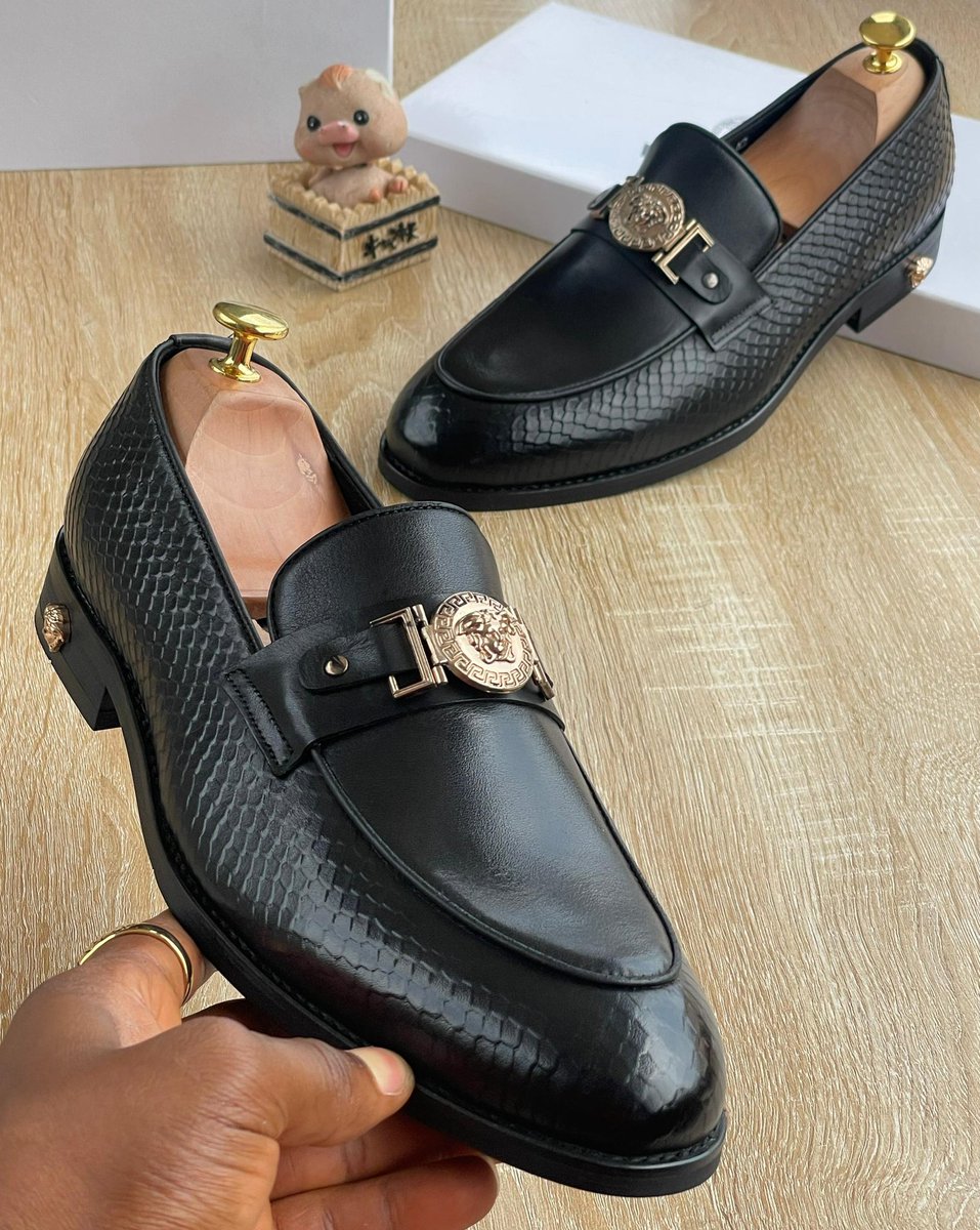 ps_wears's tweet image. NEW INN🖤🖤🔥🔥
BLACK 41 TO 46
COFFEE 43 TO 46
#52K EACH. FULLY BOXED
TOP QUALITY💯👍✅
AVAILABLE FOR PICKUP