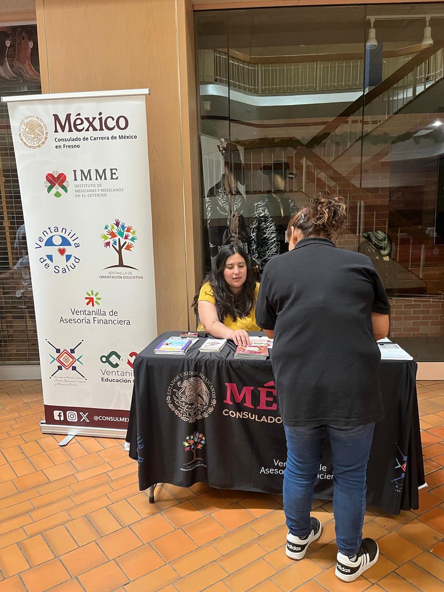 ConsulMexFresno's tweet image. 📸Este domingo 27 julio participamos en el backpack giveaway, donde pudimos dar información a los y las connacionales sobre los #ServiciosConsulares que pueden realizarse en el Consulado. Gracias a Binational of California por invitarnos a este gran evento.
@IME_SRE @SRE_mx