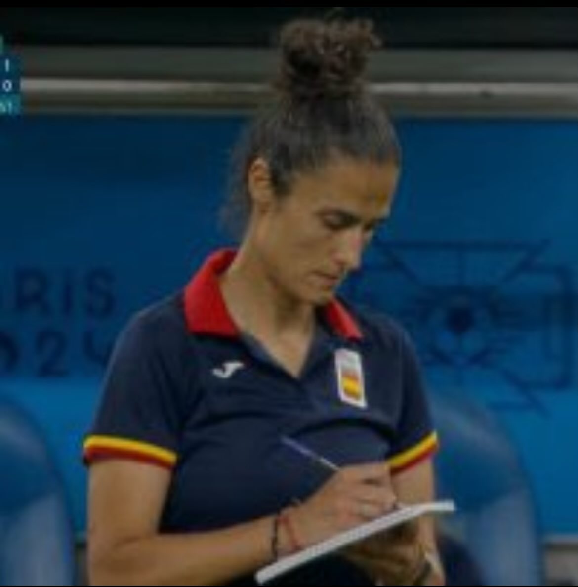 cinnamonban9's tweet image. Dear Diary, 

We desperately need a goal so let me sub in Salma, who hasn’t scored in years and isn’t psychologically ready for a final.

Montse xx  😅😅😯😯🇪🇸