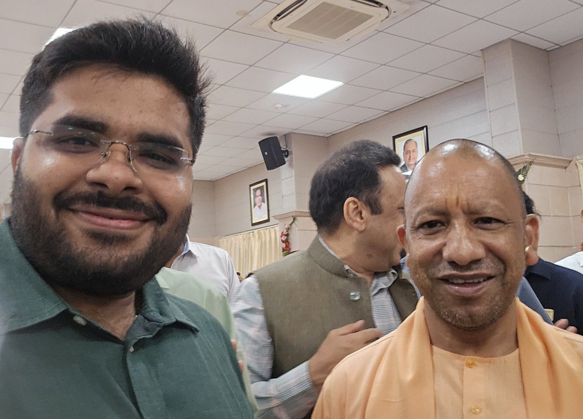 आज प्रदेश के मुख्यमंत्री #YogiAdityanath के साथ