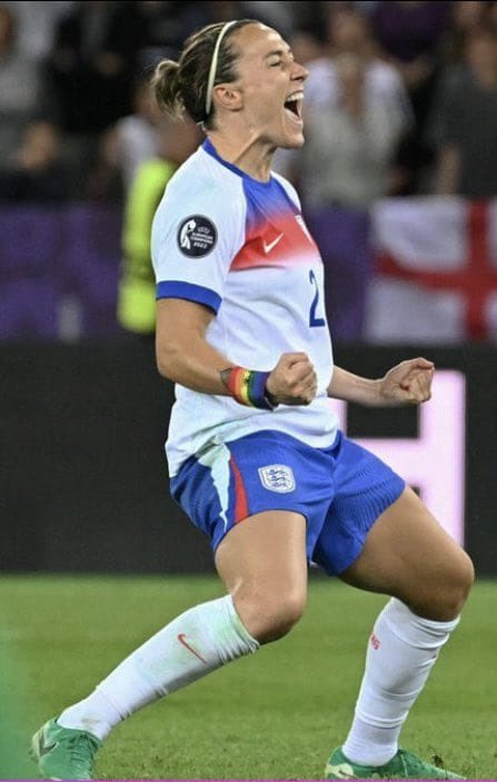 This Lioness played the whole tournament with a fractured tibia!!! WTAF!! Absolute trooper. Well done <a href="/LucyBronze/">Lucy Bronze MBE</a> #WEURO2025 #ENGSPA