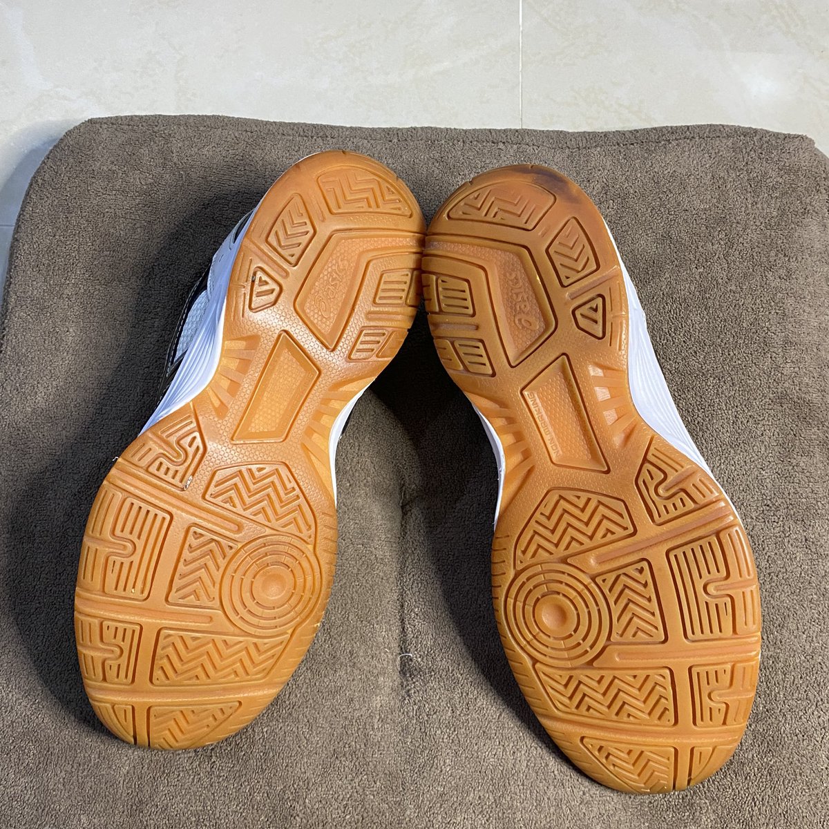 daisysneakers tweet media