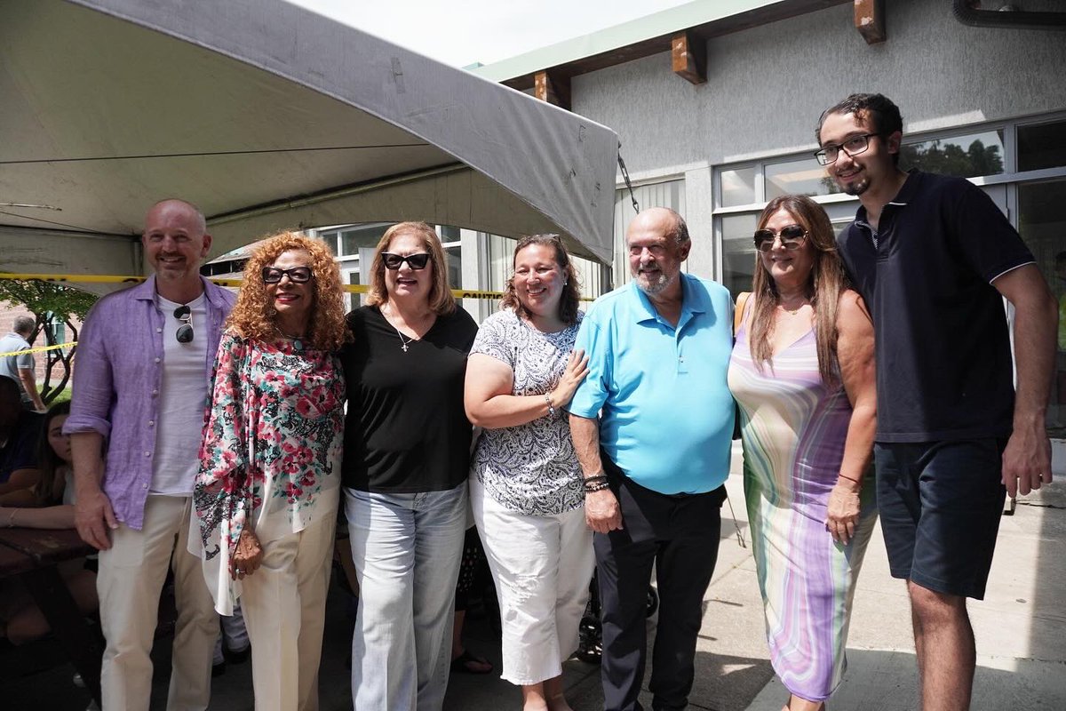 Anna Roberts (@annarobertsmp) on Twitter photo What an afternoon at <a href="/MichaelTibollo/">Dr. Michael Tibollo</a>’s annual summer BBQ! ☀️👏
Huge thanks to Minister Tibollo for hosting this wonderful event for the community, and being a great friend & partner in serving the people of Vaughan. What an afternoon at <a href="/MichaelTibollo/">Dr. Michael Tibollo</a>’s annual summer BBQ! ☀️👏
Huge thanks to Minister Tibollo for hosting this wonderful event for the community, and being a great friend & partner in serving the people of Vaughan.
