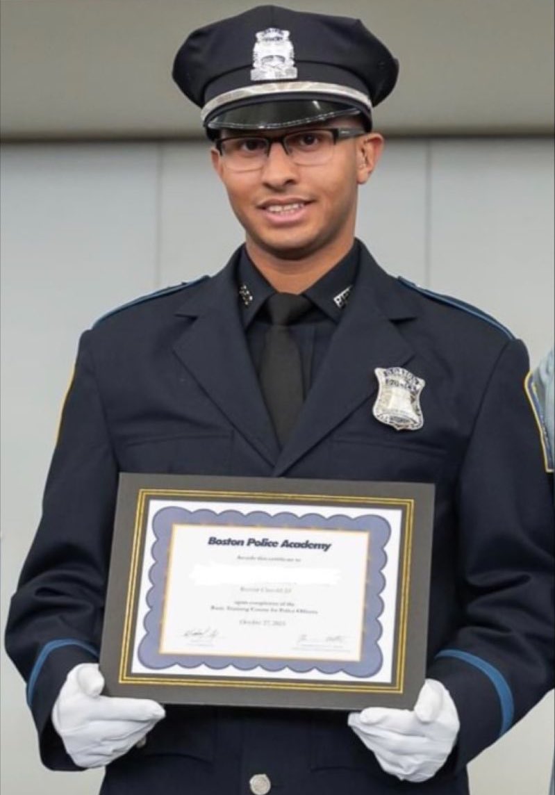 The Boston Police Department is looking to hire Muslims to create a Muslim police force

The recruiting event is at the Islamic Center and the officer organizing it is Somalian Police Officer Mohamed Mukhtaar Abanoor