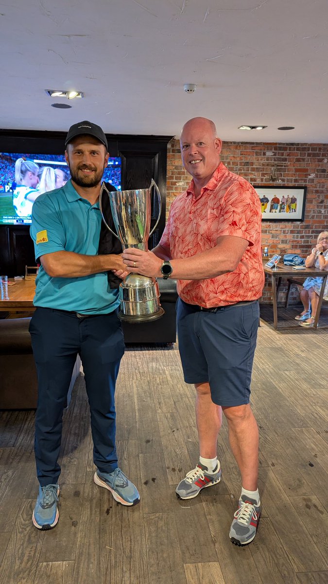 FirstSwingAcad's tweet image. Well done to @BrynMeadows Club Champion, Dan Davies and our Lady Club Champion, Nevaeh Clarke 👏🏼🏆

An excellent day and a huge shout out to the staff and competition committee on making this club championship a huge success with record entries 🙌🏼

#winners #clubchampionship2025