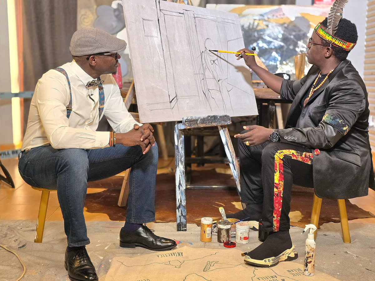 kasyate's tweet image. On @kasyatestories this week; @MasterNtakky shares his #IncredibleLifeStory and while at it, does what he does best- painted me and the camera setup on a canvass! What a talent and oh what a story of turns, twists and troubles all surmounted! youtube.com/@incrediblesto…