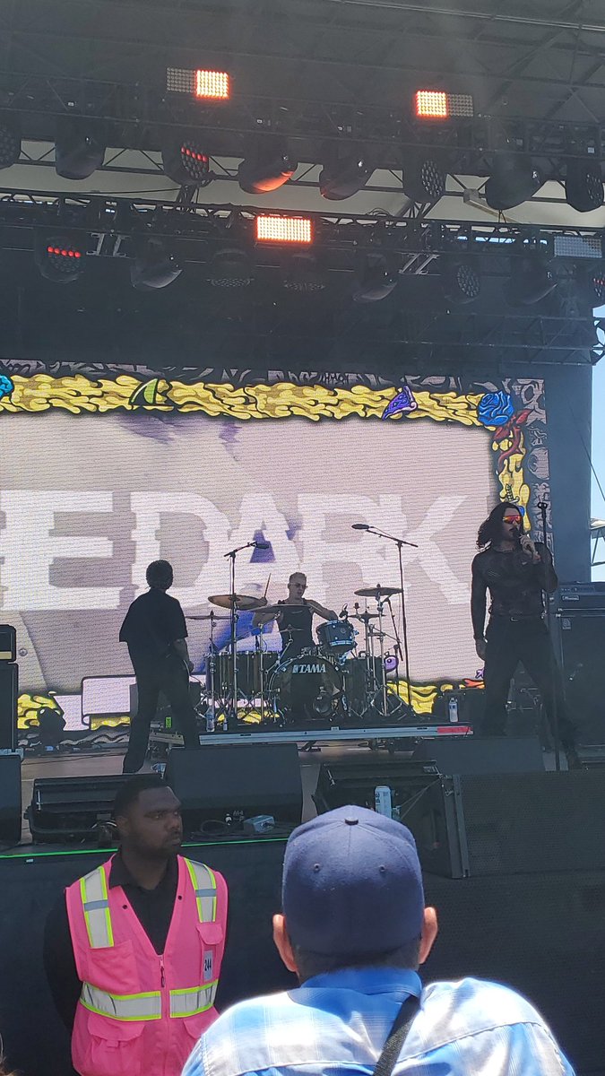 ToxiKat27's tweet image. The dark 
Vans warped tour 2025