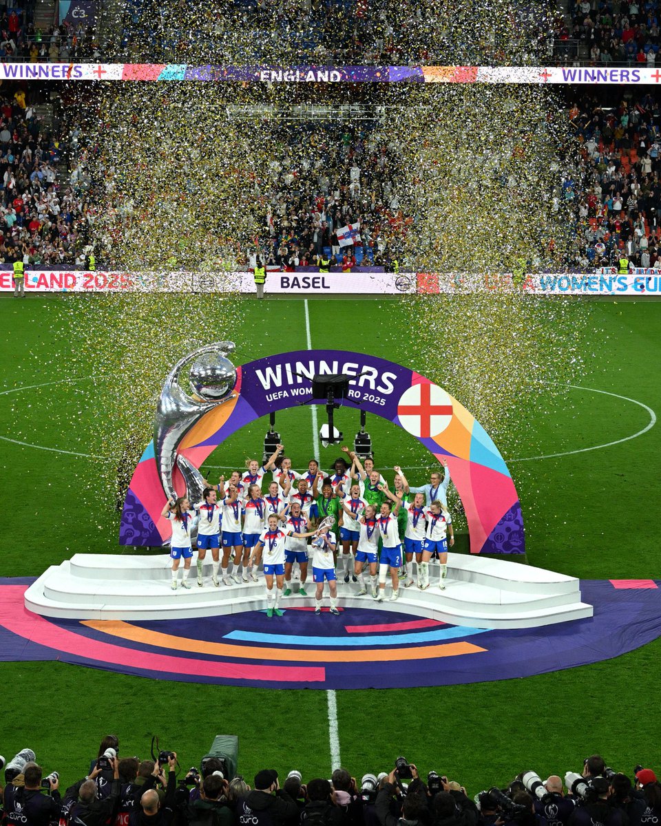 Epsy Campbell (@epsycampbell) on Twitter photo Como presidenta del <a href="/SportandRights/">Centre for Sport & Human Rights</a>, felicito a Inglaterra, campeonas de la #UEFAW25.
Representa mucho más que fútbol: es un ejemplo de cómo el deporte impulsa la igualdad, los derechos humanos y el liderazgo de las mujeres.
¡🏆⚽♀️<a href="/maryvharvey/">Mary V. Harvey OLY</a>
#SportAndRights #HumanRights Como presidenta del <a href="/SportandRights/">Centre for Sport & Human Rights</a>, felicito a Inglaterra, campeonas de la #UEFAW25.
Representa mucho más que fútbol: es un ejemplo de cómo el deporte impulsa la igualdad, los derechos humanos y el liderazgo de las mujeres.
¡🏆⚽♀️<a href="/maryvharvey/">Mary V. Harvey OLY</a>
#SportAndRights #HumanRights
