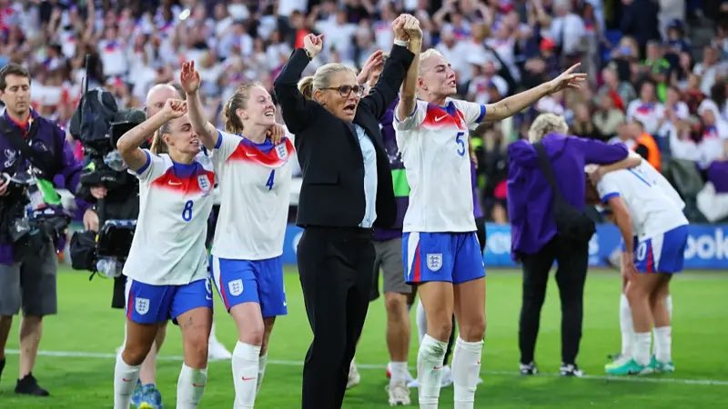 Matthew Bee (@mattafcbuzz) on Twitter photo INCREDIBLE!! Another history making moment from a group of people that are living legends. The mentality of this group was something else, The last 4 years has been immense for womenโs football and everyone that is part of it deserves huge credit. EUROPEAN CHAMPIONS AGAIN ๐๐๐ด๓ ง๓ ข๓ ฅ๓ ฎ๓ ง๓ ฟ INCREDIBLE!! Another history making moment from a group of people that are living legends. The mentality of this group was something else, The last 4 years has been immense for womenโs football and everyone that is part of it deserves huge credit. EUROPEAN CHAMPIONS AGAIN ๐๐๐ด๓ ง๓ ข๓ ฅ๓ ฎ๓ ง๓ ฟ
