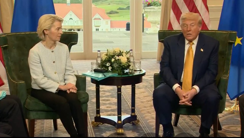ukr_week_en's tweet image. The #UnitedStates🇺🇸and #EuropeanUnion🇪🇺reached a trade deal on Sunday locking in a 15 % tariff, before #Trump’s deadline to do an agreement or face tariffs double that level.
«This is the biggest one of them all», Trump said after a meeting with Ursula von der Leyen in Scotland.