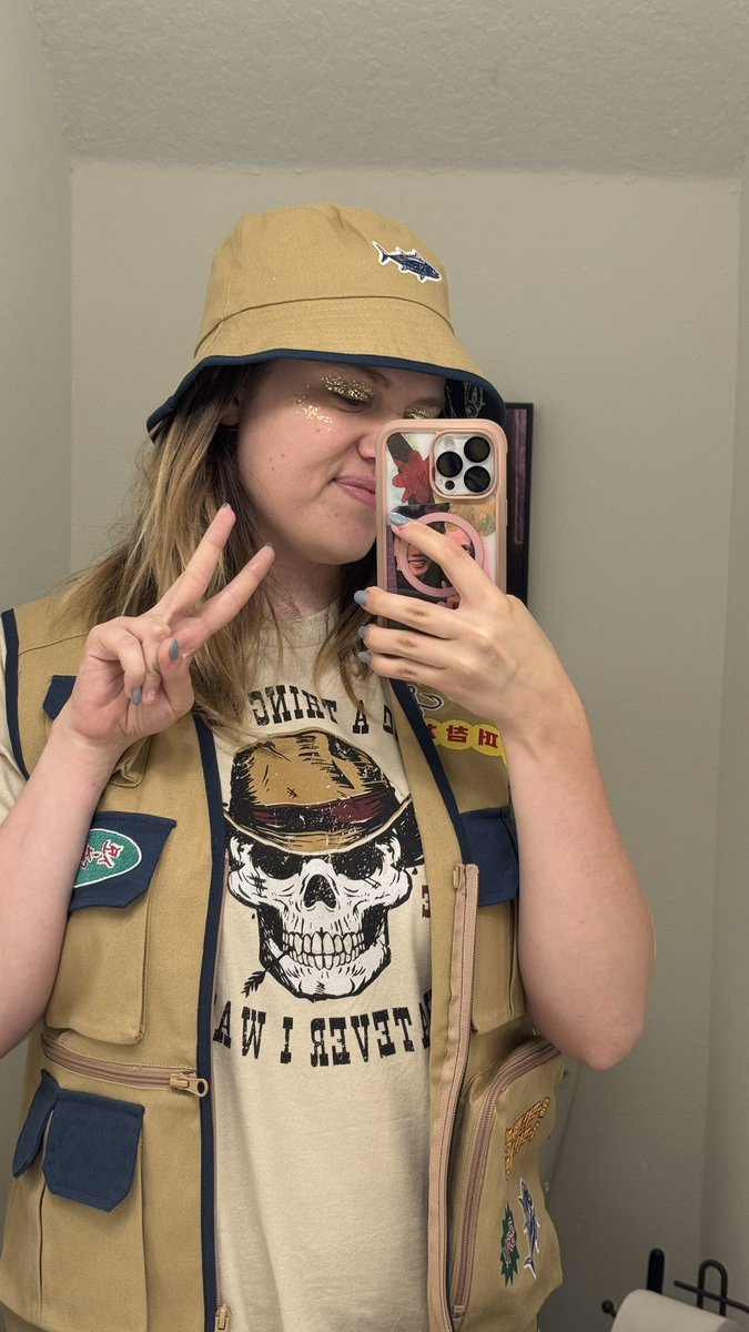 raplineugh's tweet image. jin hit coded shirt (i do a thing called whatever i want) and the fishing vest & hat for #RUNSEOKJIN_epTOUR_TAMPA today