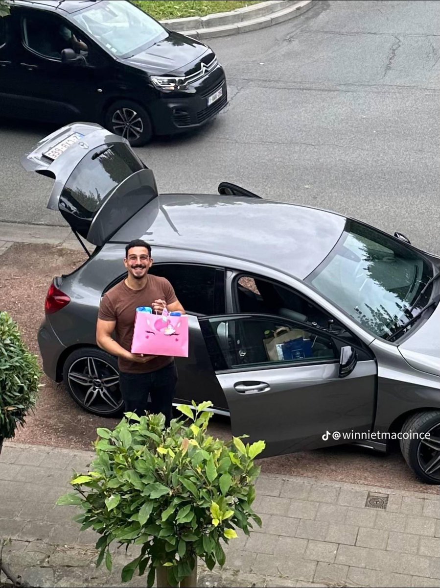 CorujaOwlk's tweet image. Homens assim são os que mais sofrem traição, sabiam?