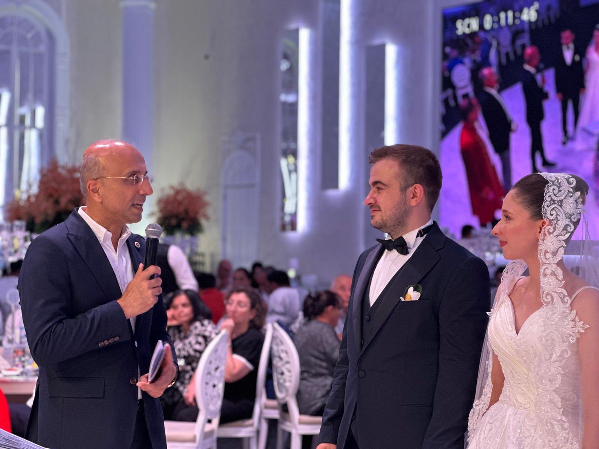 gencaskn's tweet image. Keçici ve Özhan ailelerinin kıymetli evlatları Rüveyda ve Gökberk’in nikahlarını gerçekleştirdik.Aileleri kutluyor,genç doktorlarımıza bir ömür mutluluklar diliyoruz.